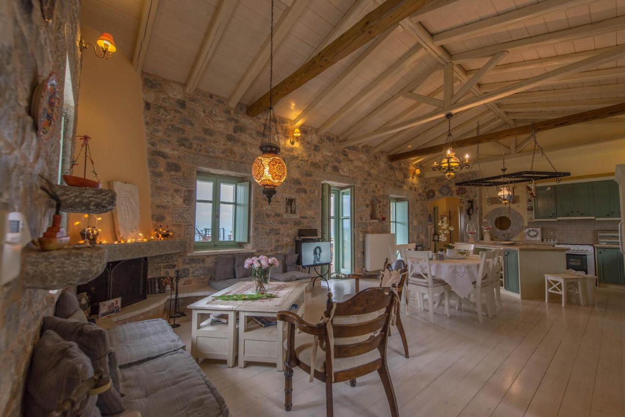 Dimitra - Mani , Traditional Archontiko Holiday home