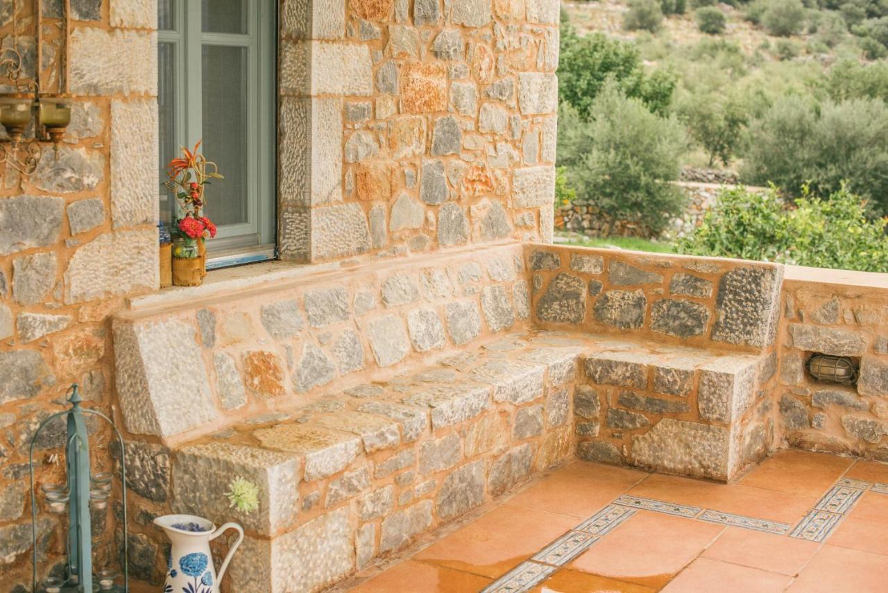 Holiday home Dimitra - Mani , Traditional Archontiko Diros