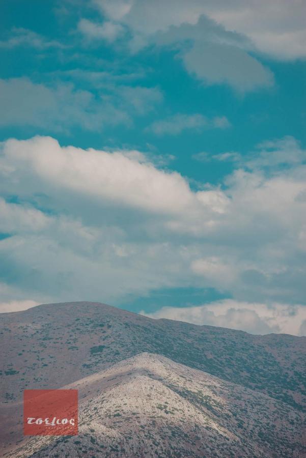 Dimitra - Mani , Traditional Archontiko Holiday home *