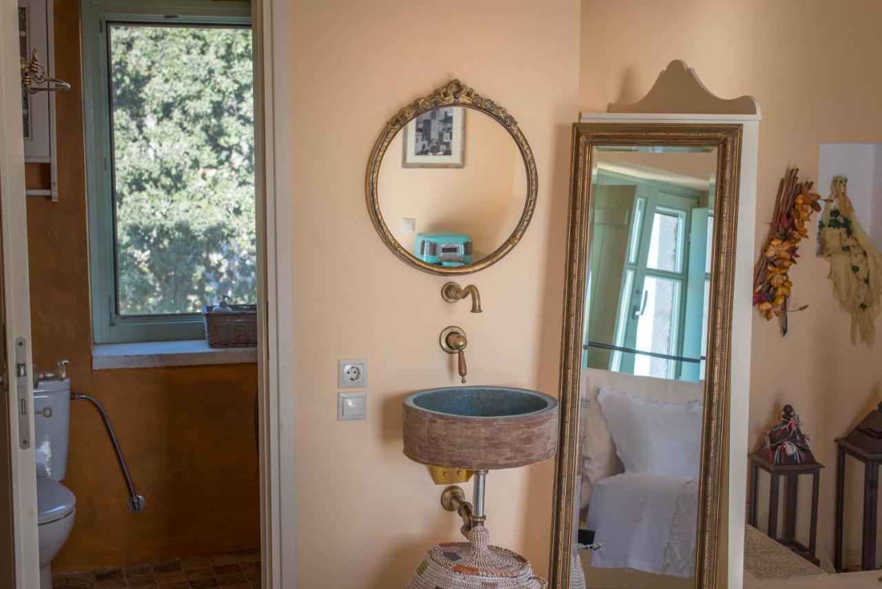 Holiday home Dimitra - Mani , Traditional Archontiko Diros